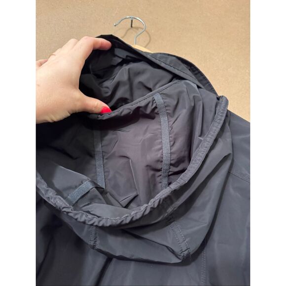 Mountain Hardware Jacket - Picture 8 of 10